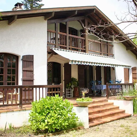 Hostel Yacumama